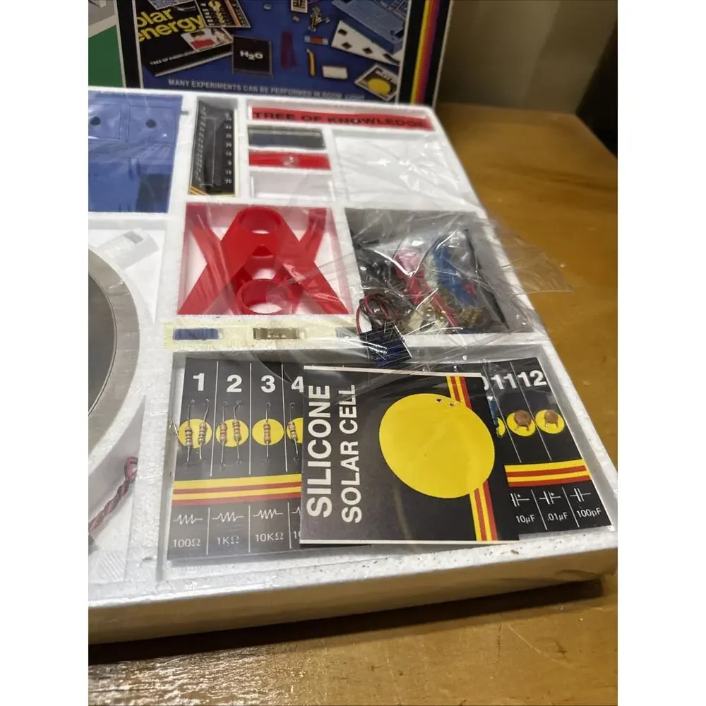 Tree Of Knowledge Solar Energy Lab Kit 120 Experiments Vintage